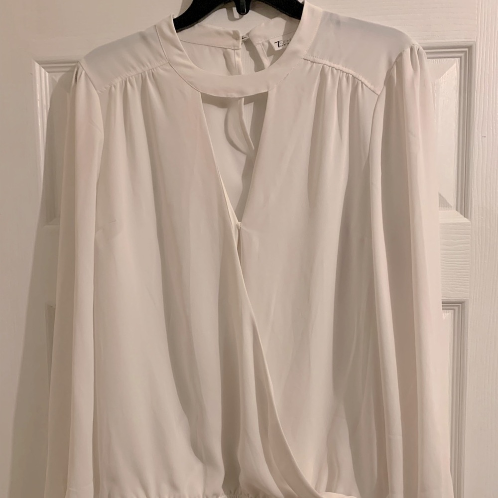 Womens crosscut blouse in sheer white